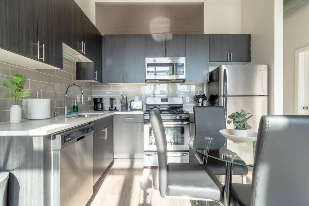 Mccormick Place Beautiful 2Br Apartment With Optional Parking Sleeps Up To 8 Near Soldier Field, Grant Park And Lakefront Trail Chicago Ngoại thất bức ảnh