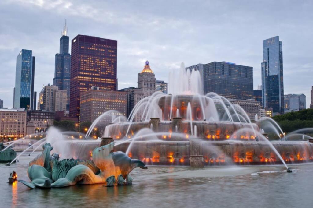 Mccormick Place Beautiful 2Br Apartment With Optional Parking Sleeps Up To 8 Near Soldier Field, Grant Park And Lakefront Trail Chicago Ngoại thất bức ảnh